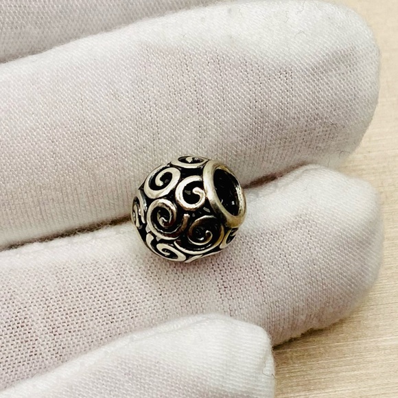 EUC Pandora 790896 Sterling Silver Ocean Breeze Openworks Bead - RETIRED - Picture 5 of 8